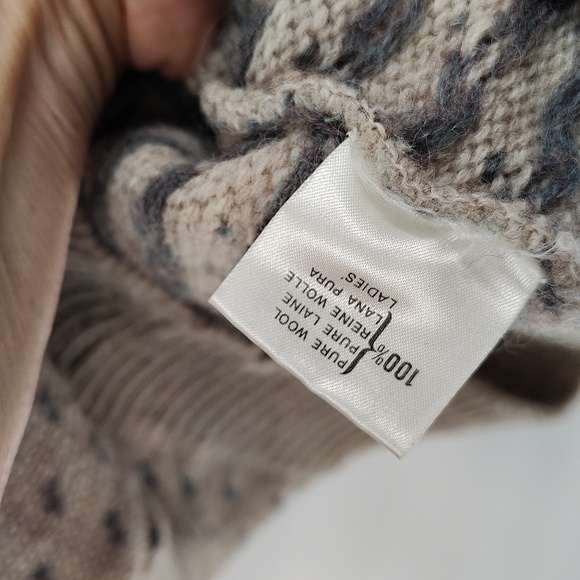 NOT FOR SALE.  TOOK TO BOOTH - Picture 7 of 8